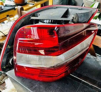 Mercedes Benz W164 ML originálne zadné svetlá