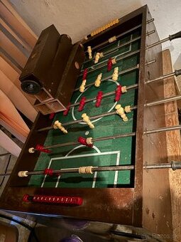 Futbalovy stôl