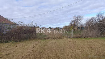 RK4 - NA  PREDAJ - Stavebný pozemok v radovej zástavbe -  Kr
