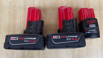 NOVE Milwaukee batérie M12---6,4,3,2 Ah.