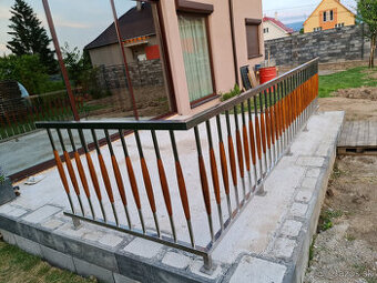 Nerezové zábradlie v kombinácii Nerez-Dub v prevedení Orech - 1