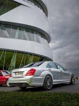 Mercedes-Benz S 500 CGI W221 4MATIC - 1