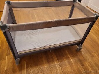 Detská cestovná postieľka