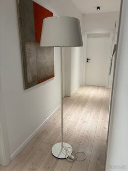 Ikonická stojaca lampa IKEA KULLA – biela (vintage kúsok)