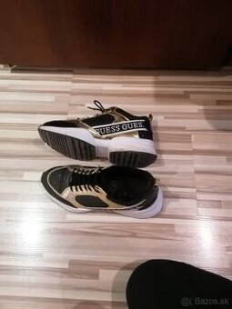 Guess tenisky 36