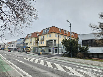 BOSEN | Prenájom: 2 IZBOVÝ BYT V TEHLOVOM DOME, 58 M2, CENTR