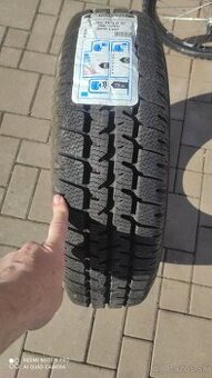 1 ks zimnej pneumatiky Matador 195 R14 C