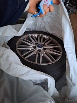 Predam Hlinikove disky Ford Focus R16