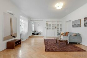PREDAJ veľký 3-izbový byt Bratislava-Staré Mesto