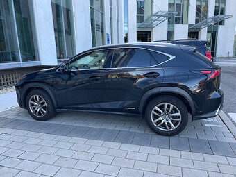 Lexus NX300H