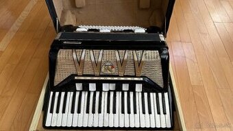 Predam koncertnú Harmoniku, akordeón Lignatone Aida VII v po