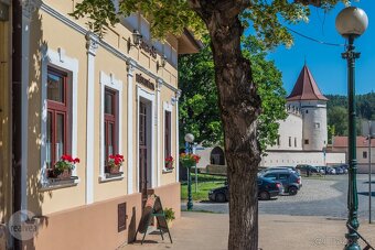 ZNÍŽENÁ CENA na objekt pre podnikanie v centre Kažmarku