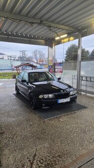 BMW E39 530i manuál