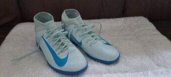 Halovky nike