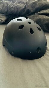 Prilba Longus - 1