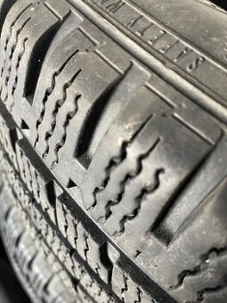 Kumho 205/60 r16 xl zimne