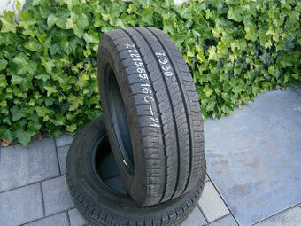 Predám 2x letné pneu Goodyear 215/65 R16C 109/107T