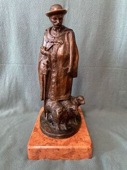Bronzová socha- Pastier oviec