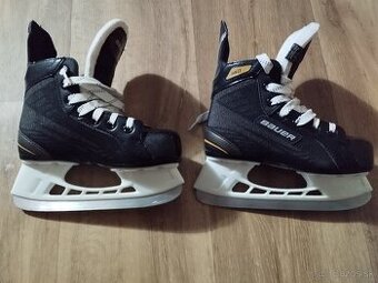 Predám chlapčenské korčule Bauer Supreme 140