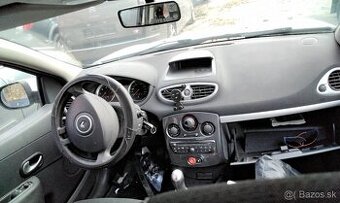 RENAULT CLIO 1.5 dCi 2011 Grandtour predám MOTOR K9K, DVERE