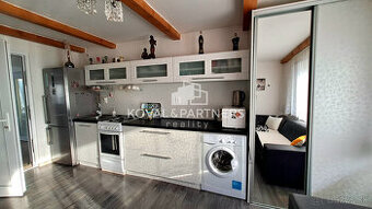 Poschodový rodinný dom, Párovské Háje, pozemok 700 m2 - 1