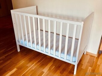 Postielka sundvik ikea s kvalitnym matracom