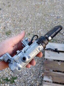 Spínacia skrinka 1K0905851B