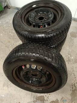 Predám zimné pneumatiky 215/65 R16