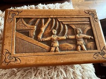 Starožitna truhla z roku 1968