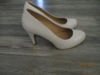 Biele lodičky veľ.38,5