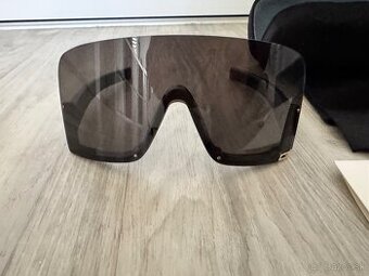 slnecne okuliare s komplet balenim