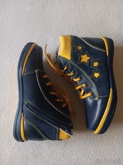 Nové kožené zimné topánky veľ. 33