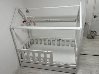 Detská domčeková posteľ s prístelkou + matrace