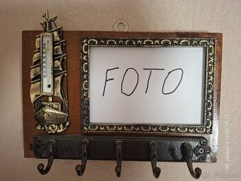 DEKORATÍVNY DRŽIAK NA KĽÚČE