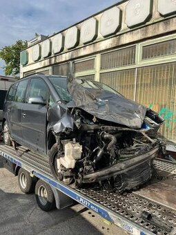 Rozpredám na diely VW Touran 1.9 TDI 77 kw 6 st manuál