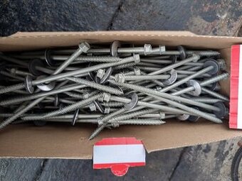 Šrouby do sendvičového panela