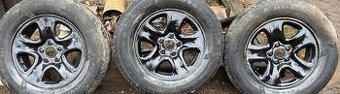Kolesa Suzuki vitara 215/70 r16