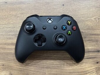 Originál bezdrôtový ovládač na Xbox One Black