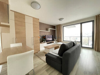 Dizajnový 1izbový byt v lokalite Nové Mesto