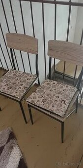 4 stoličky