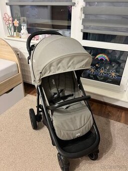 Športový kočík joie