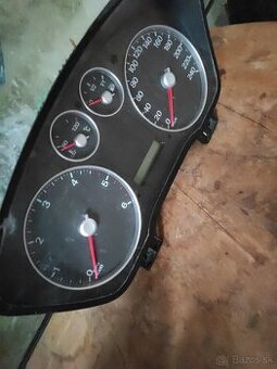 Ford c Max 1.6tdci budíky prevodovka stena chladiča