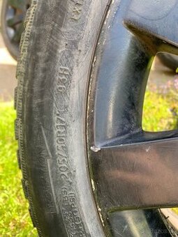 Peugeot elektrony na zimnnych pneu 205/50R17 93H