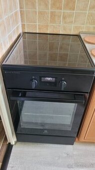 Indukcny sporak electrolux