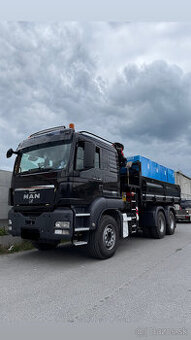 Nákladná doprava a práca s hydraulickou rukou