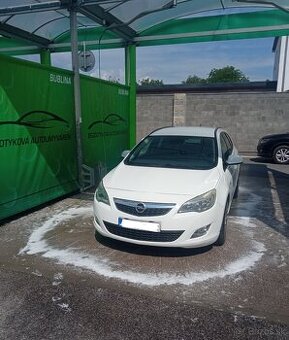 Astra j