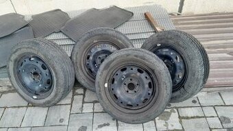 Predám 4ks disky 6Jx14 ET43 s pneu 185x60x R14