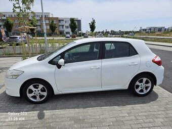 Toyota Auris 1.6 I Valvematic