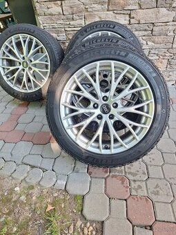 Predám komplet sadu originál hliníkové alu disky pre Audi