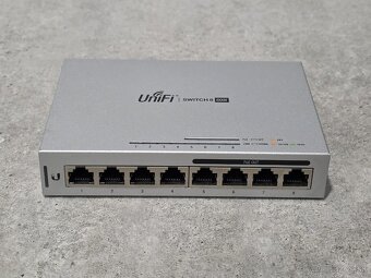 Sieťové switche– Ubiquiti, Netgear, 3Com